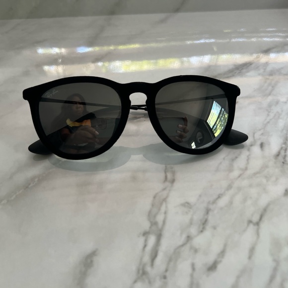 Ray-Bans - Picture 7 of 10